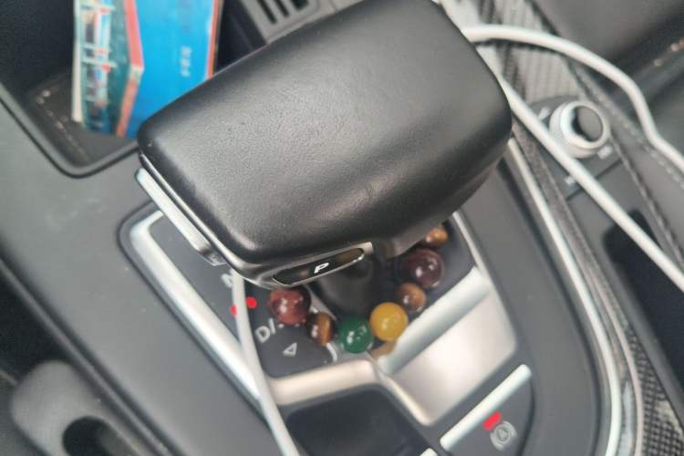 Used Audi A4L 2020 40 TFSI Fashion Dynamic Model Gear Lever