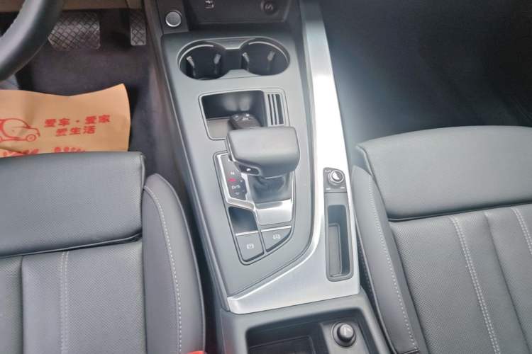 Used Audi A4L 2020 40 TFSI Fashion Dynamic Model Gear Lever