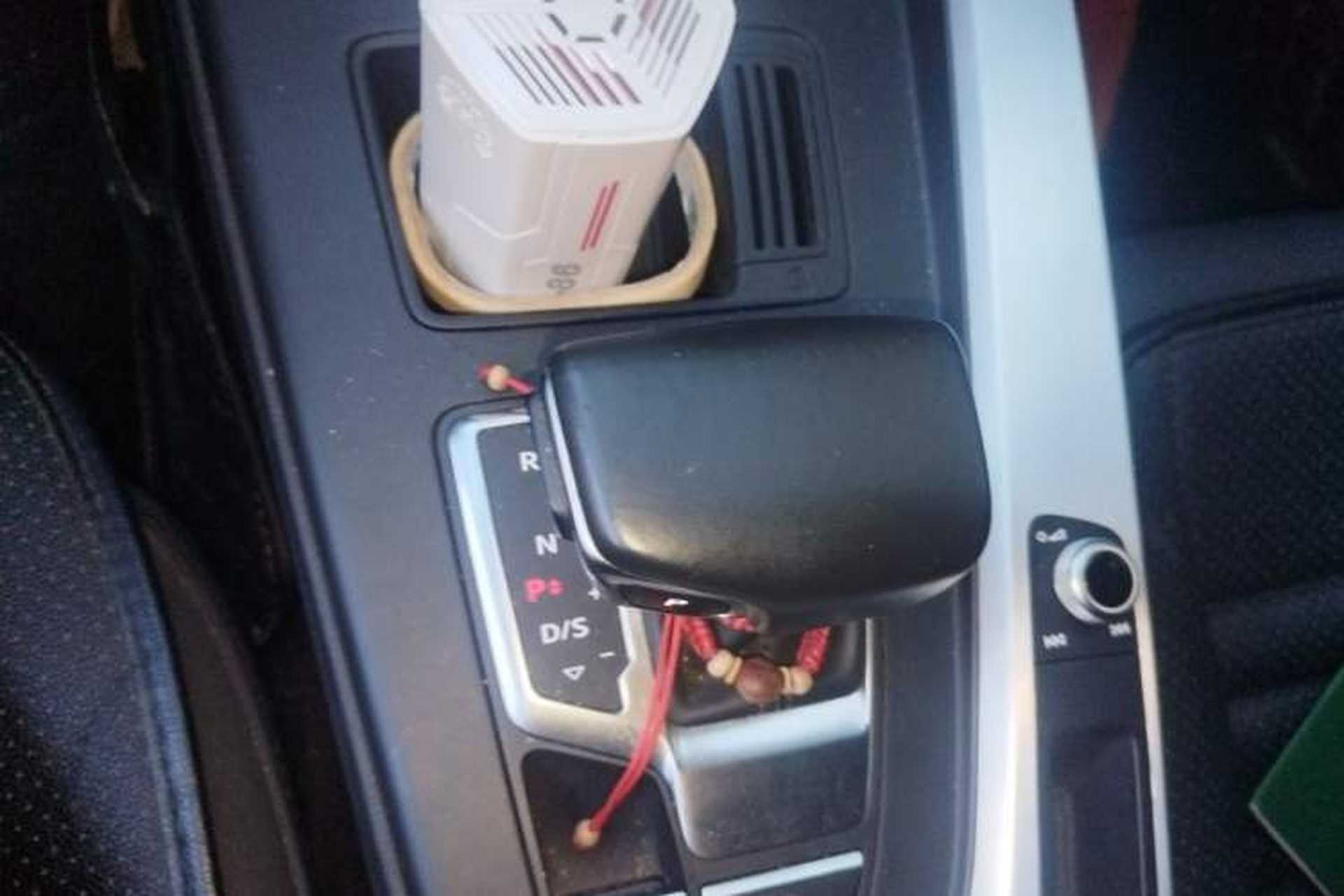 Used Audi A4L 2020 40 TFSI Luxury Dynamic Model Gear Lever