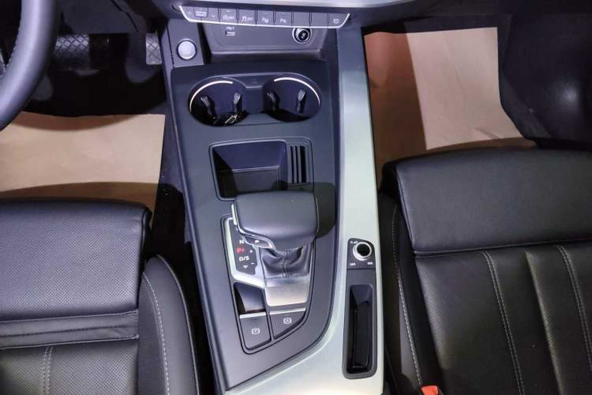 Used Audi A4L 2020 40 TFSI quattro Luxury Dynamic Model Gear Lever