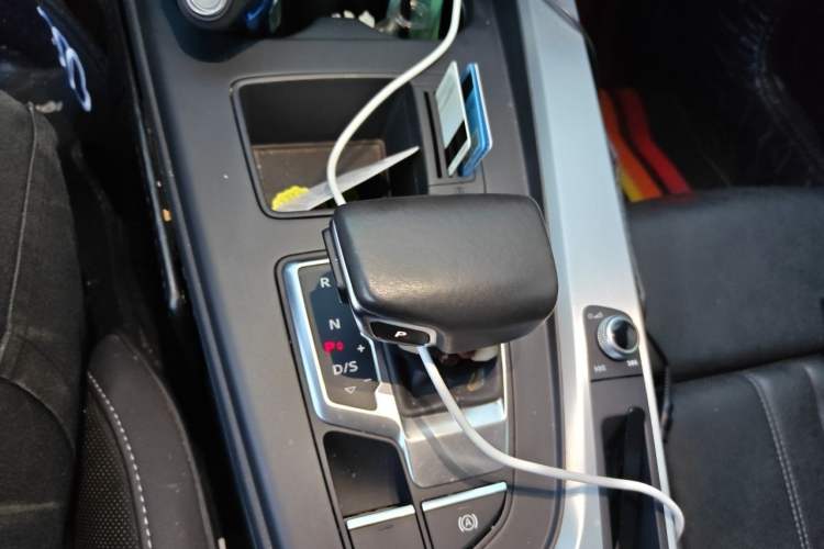 Used Audi A4L 2020 40 TFSI Fashion Dynamic Model Gear Lever