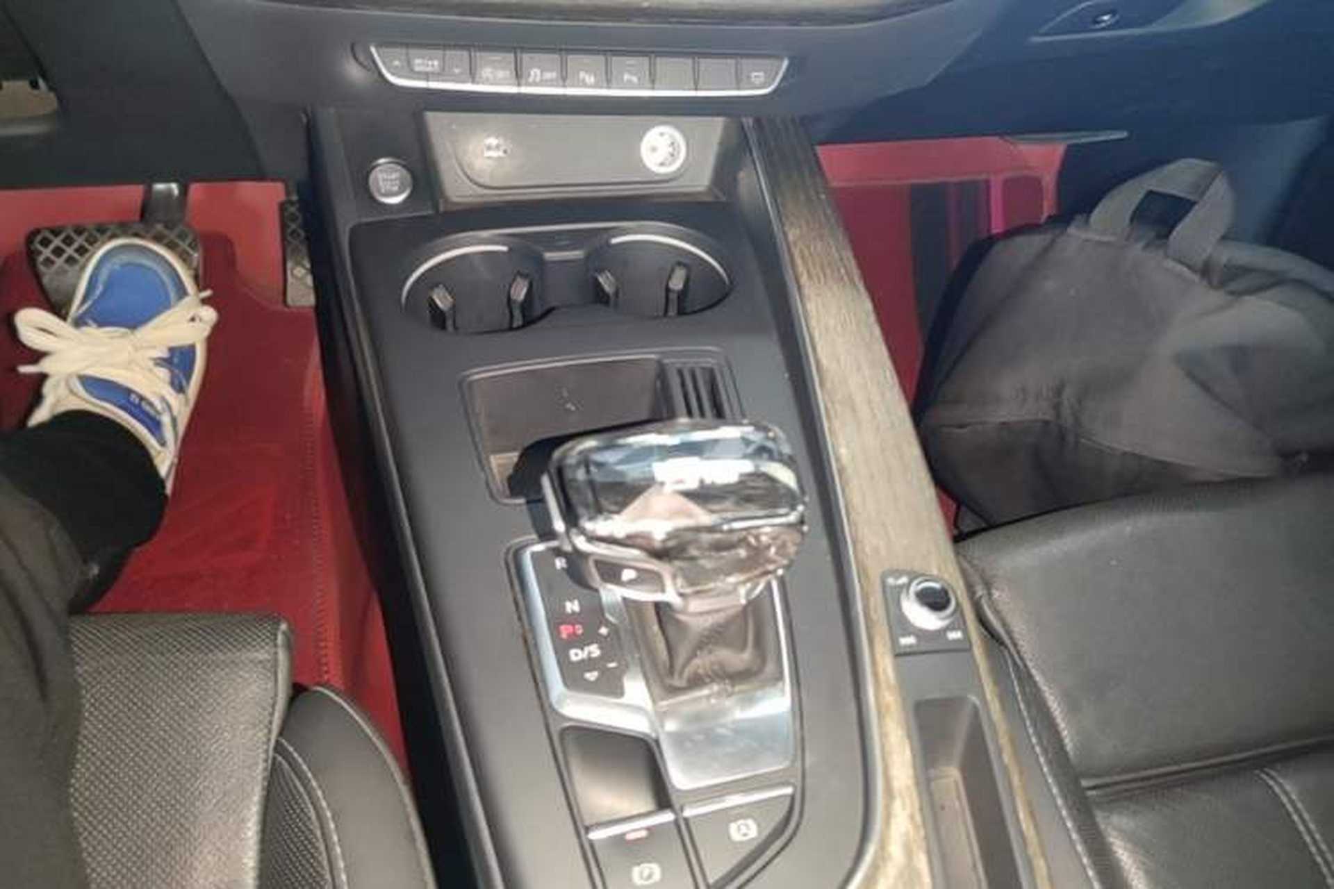 Used Audi A4L 2020 40 TFSI quattro Luxury Dynamic Model Gear Lever