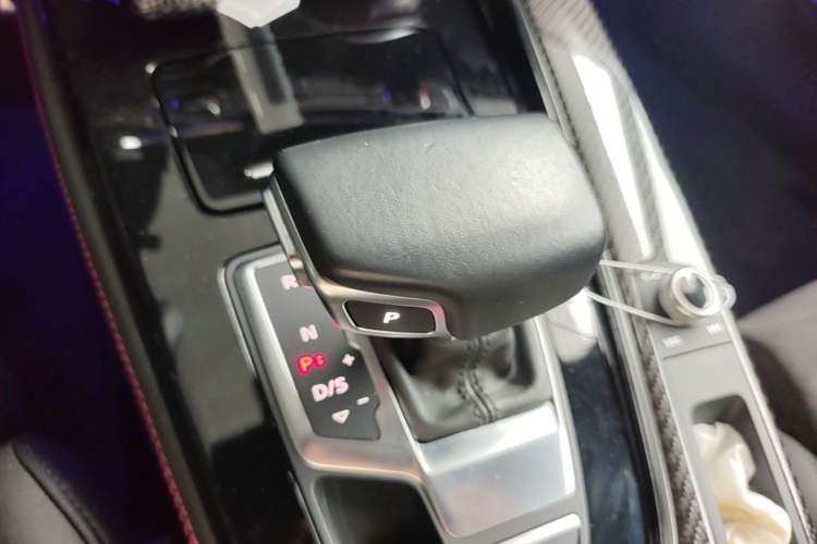 Used Audi A4L 2020 45 TFSI quattro Prestige Dynamic Edition Gear Lever