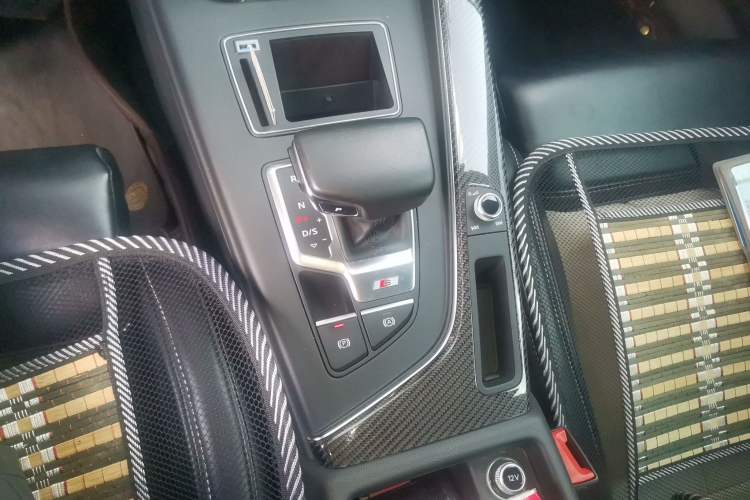 Used Audi A4L 2020 45 TFSI quattro Prestige Elegant Edition Gear Lever