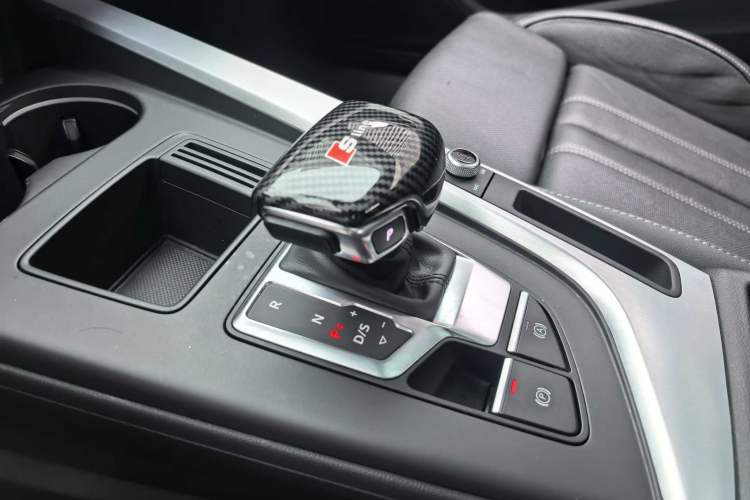 Used Audi A4L 2020 40 TFSI Fashion Dynamic Model Gear Lever