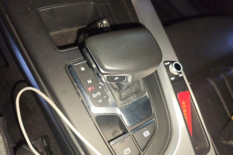 Used Audi A4L 2020 40 TFSI Luxury Prestige Edition Gear Lever