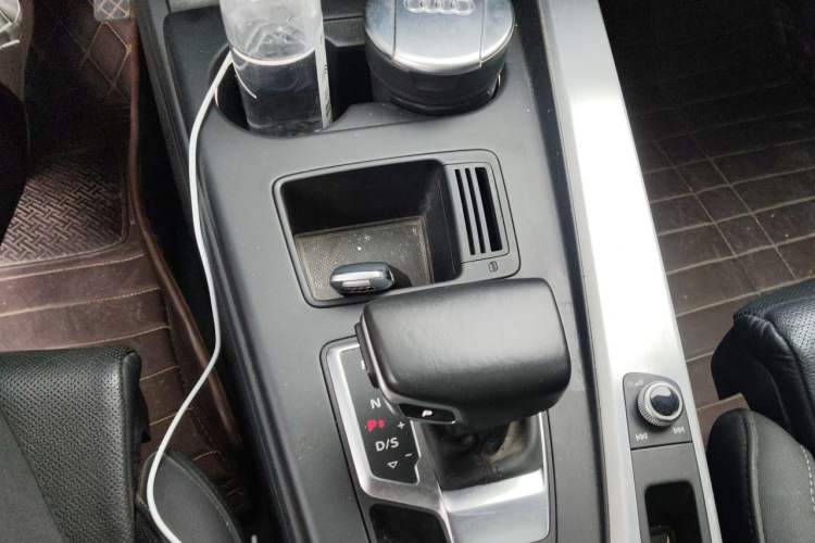 Used Audi A4L 2020 40 TFSI Fashion Dynamic Model Gear Lever