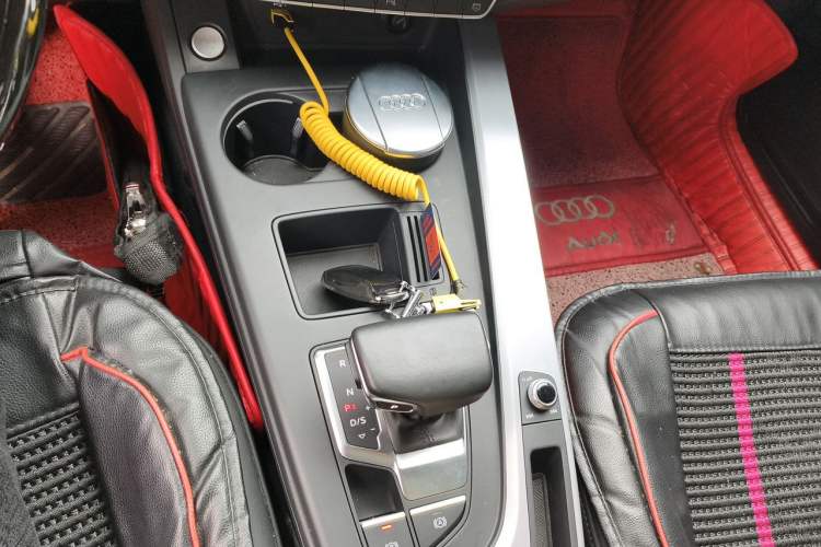 Used Audi A4L 2020 40 TFSI Fashion Dynamic Model Gear Lever
