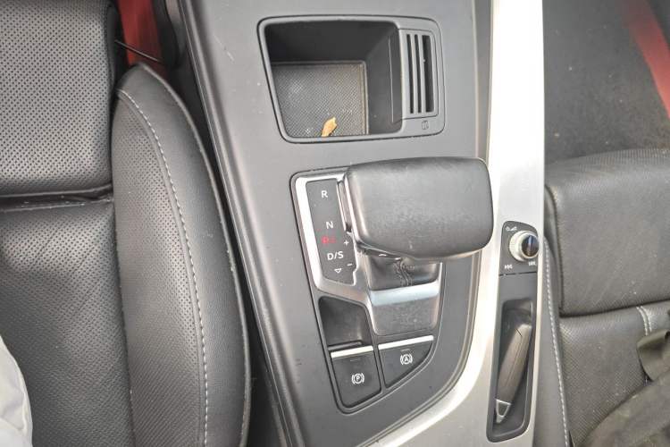 Used Audi A4L 2020 40 TFSI Fashion Dynamic Model Gear Lever