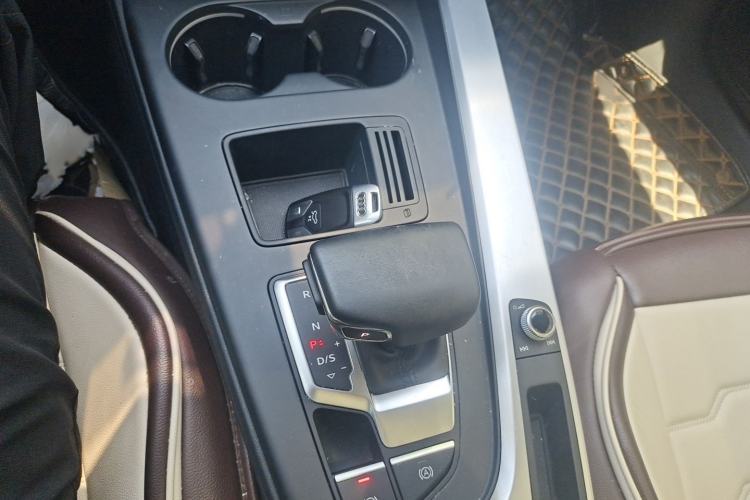 Used Audi A4L 2020 35 TFSI Fashion Dynamic Model Gear Lever