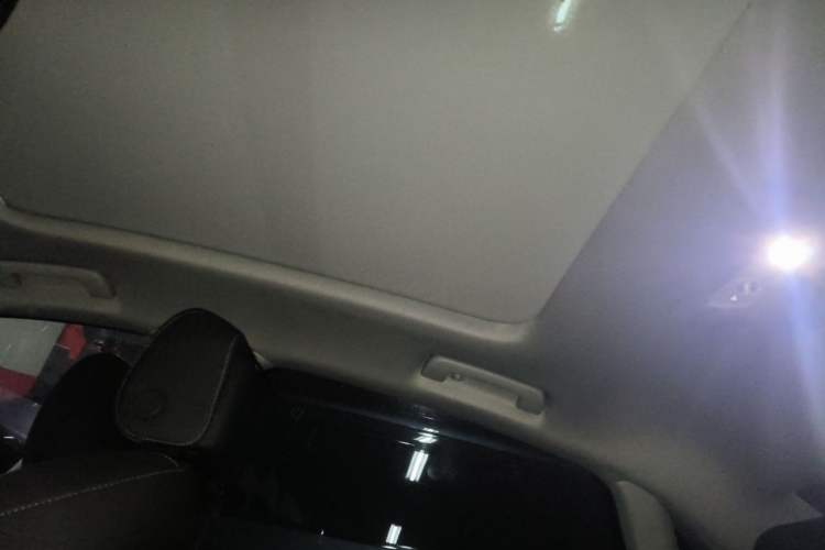 Used Audi A4L 2020 40 TFSI Luxury Dynamic Model Headliner