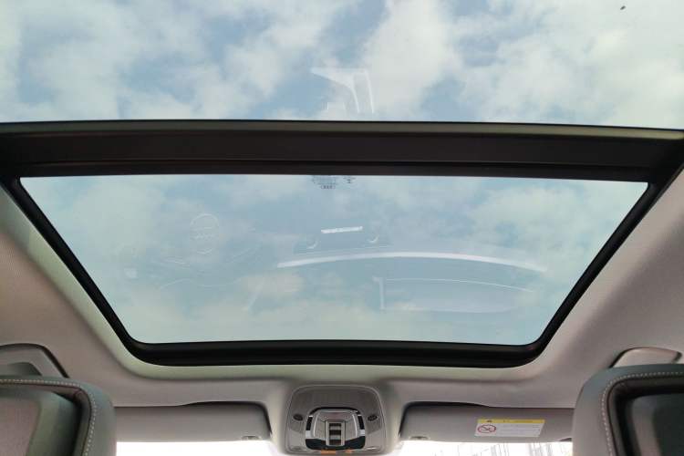 Used Audi A4L 2020 40 TFSI Luxury Dynamic Model Headliner
