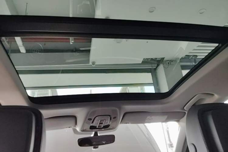 Used Audi A4L 2020 40 TFSI Luxury Dynamic Model Headliner