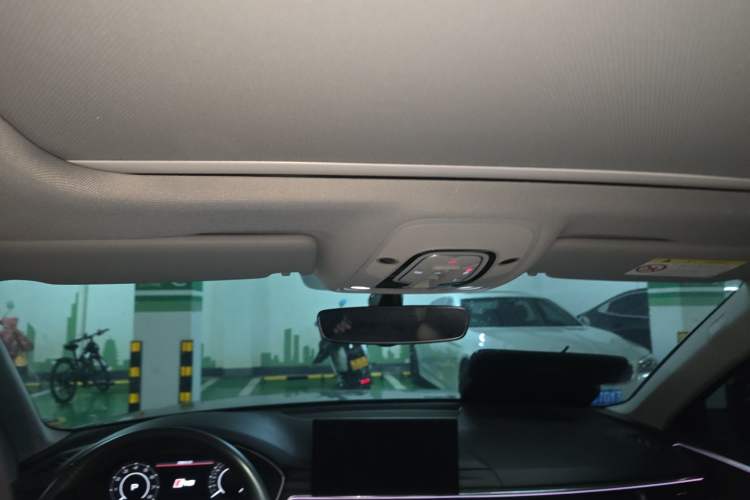 Used Audi A4L 2020 40 TFSI Luxury Dynamic Model Headliner