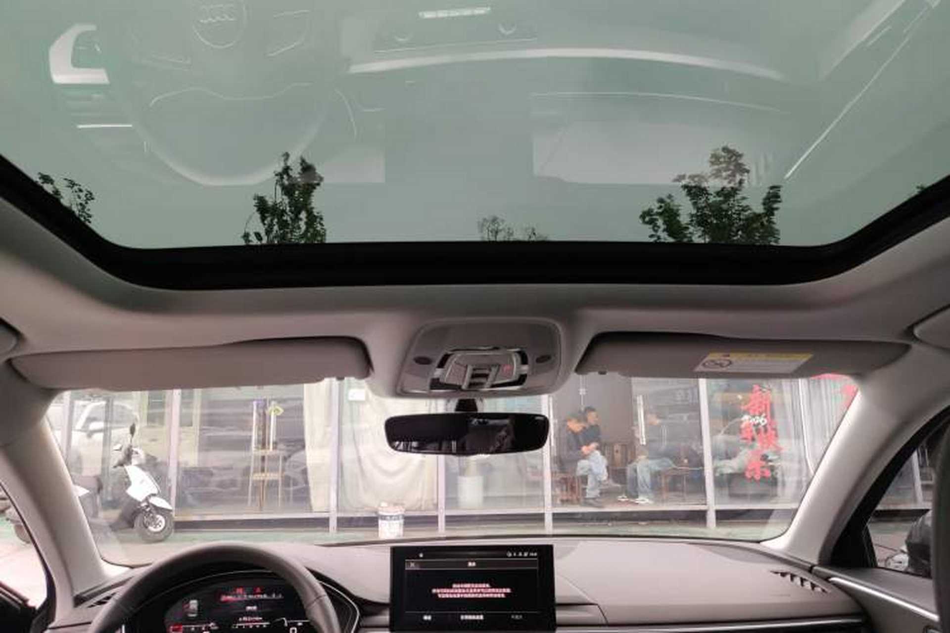 Used Audi A4L 2020 40 TFSI Luxury Dynamic Model Headliner