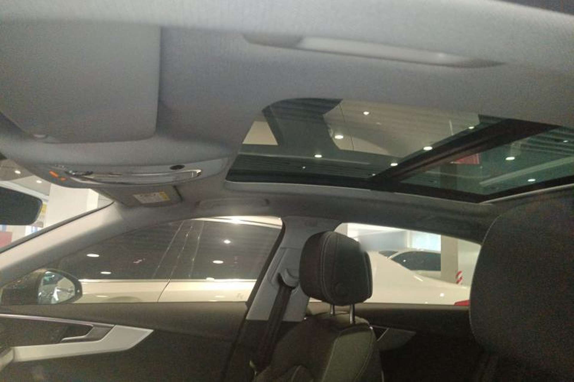 Used Audi A4L 2020 40 TFSI Luxury Dynamic Model Headliner
