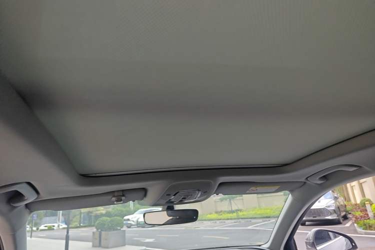 Used Audi A4L 2020 40 TFSI quattro Luxury Dynamic Model Headliner