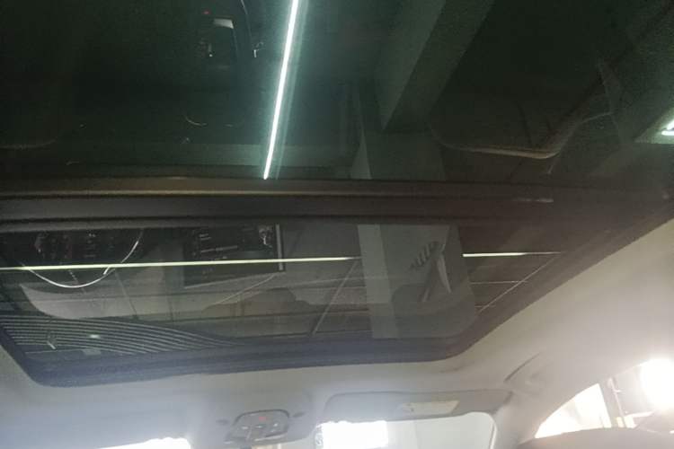 Used Audi A4L 2020 40 TFSI Luxury Dynamic Model Headliner