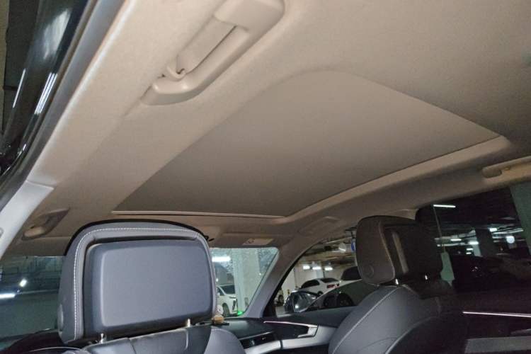 Used Audi A4L 2020 40 TFSI Luxury Dynamic Model Headliner