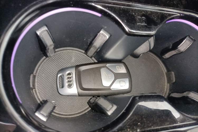 Used Audi A4L 2020 40 TFSI Luxury Dynamic Model Interior 1