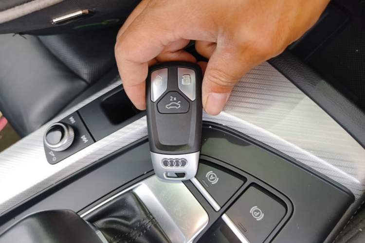 Used Audi A4L 2020 40 TFSI Fashionable and Elegant Model Interior 1
