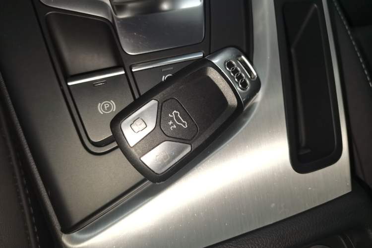 Used Audi A4L 2020 40 TFSI Fashion Dynamic Model Interior 1