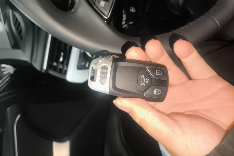 Used Audi A4L 2020 40 TFSI Fashion Dynamic Model Interior 1