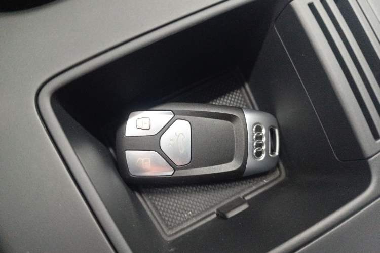 Used Audi A4L 2020 40 TFSI quattro Luxury Dynamic Model Interior 1