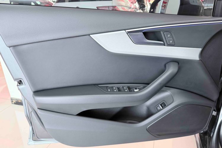 Used Audi A4L 2020 40 TFSI quattro Luxury Dynamic Model Interior 10