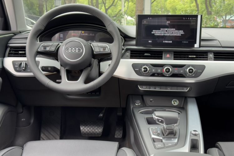 Used Audi A4L 2020 40 TFSI Fashion Dynamic Model Interior 2