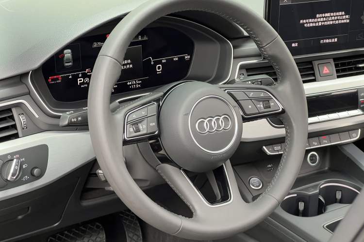 Used Audi A4L 2020 40 TFSI Luxury Dynamic Model Interior 2