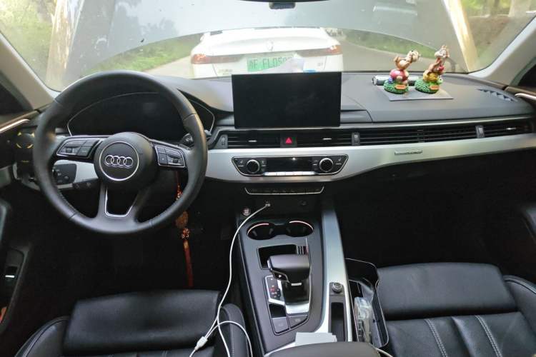 Used Audi A4L 2020 40 TFSI quattro Luxury Dynamic Model Interior 2