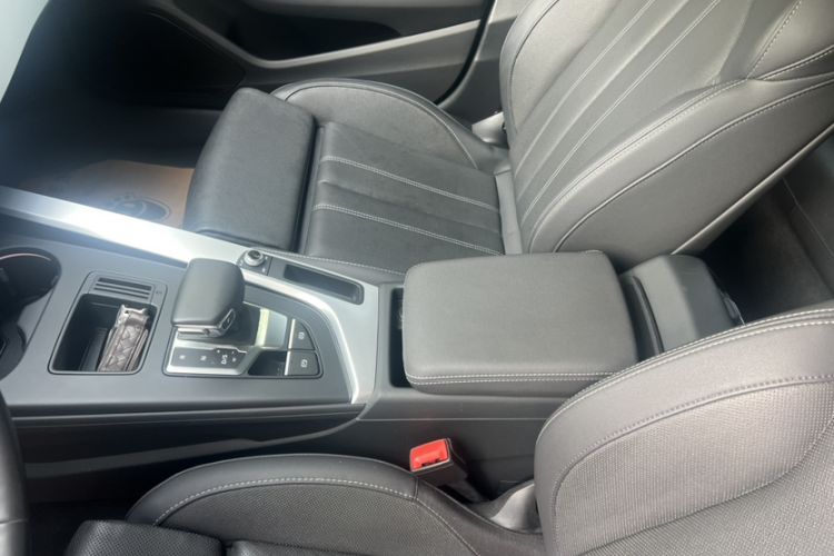 Used Audi A4L 2020 40 TFSI Fashion Dynamic Model Interior 2