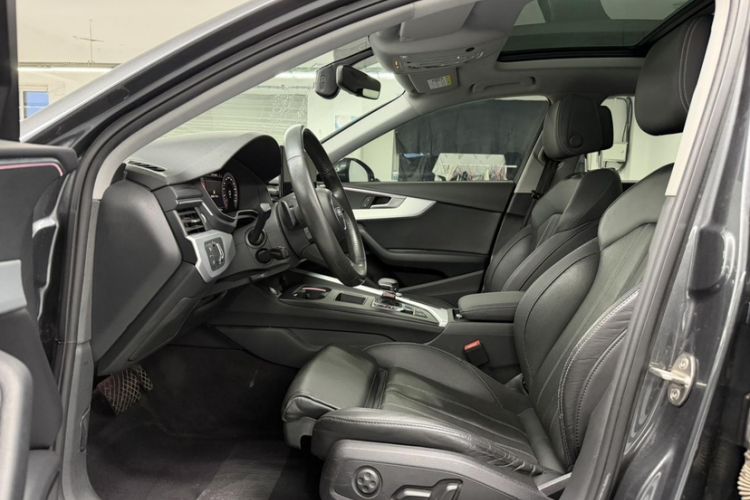 Used Audi A4L 2020 40 TFSI Luxury Dynamic Model Interior 2