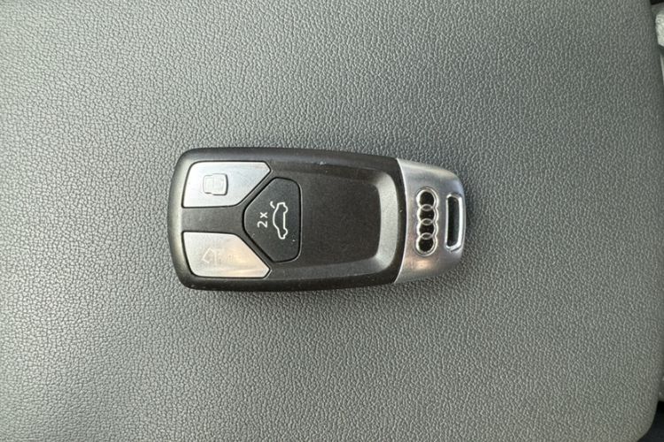 Used Audi A4L 2020 40 TFSI Fashion Dynamic Model Interior 2