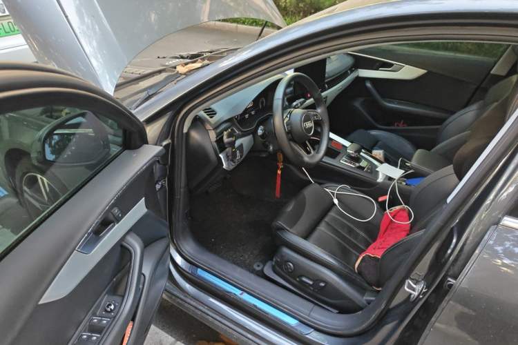 Used Audi A4L 2020 40 TFSI quattro Luxury Dynamic Model Interior 3