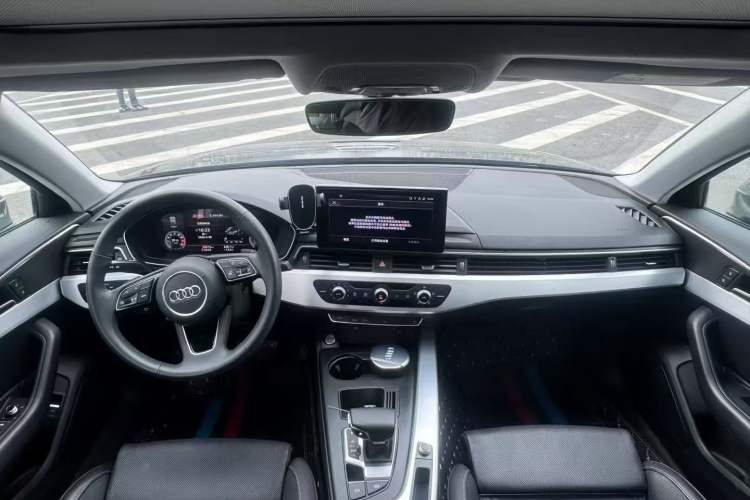 Used Audi A4L 2020 40 TFSI Fashion Dynamic Model Interior 3