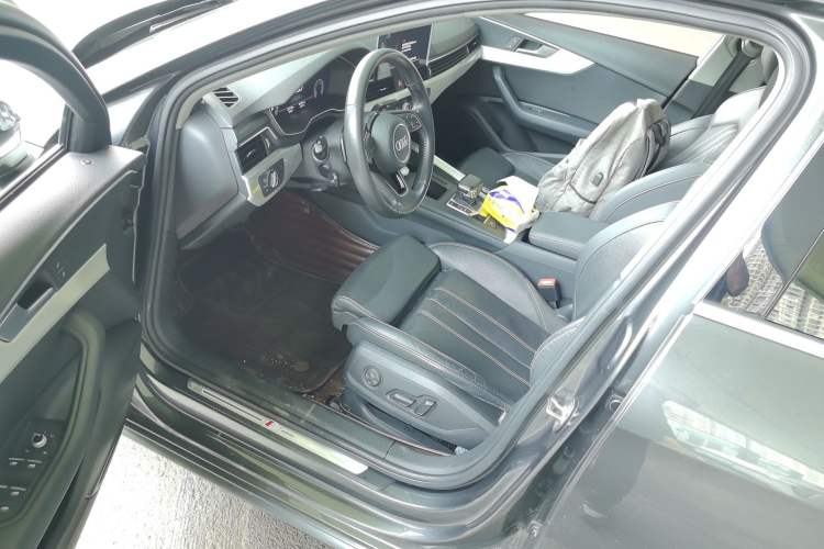 Used Audi A4L 2020 40 TFSI Fashion Dynamic Model Interior 3