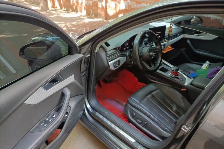 Used Audi A4L 2020 40 TFSI Fashionable and Elegant Model Interior 3