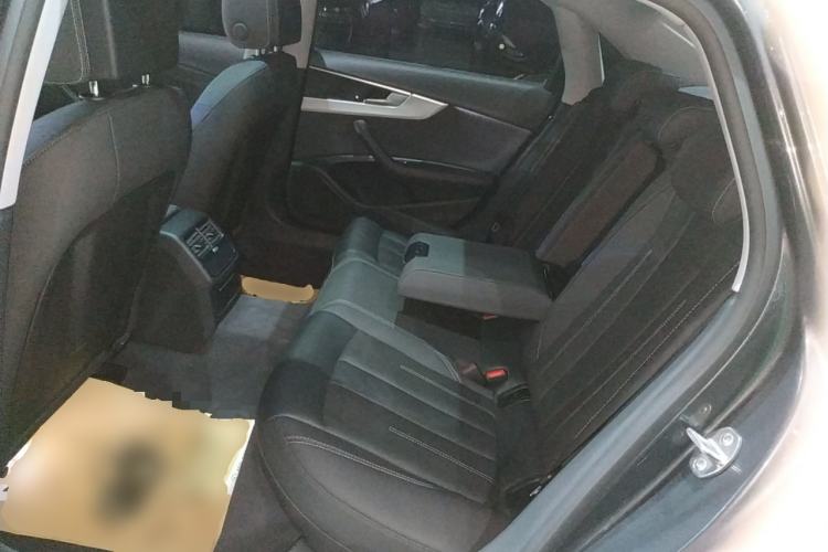 Used Audi A4L 2020 40 TFSI Fashionable and Elegant Model Interior 4