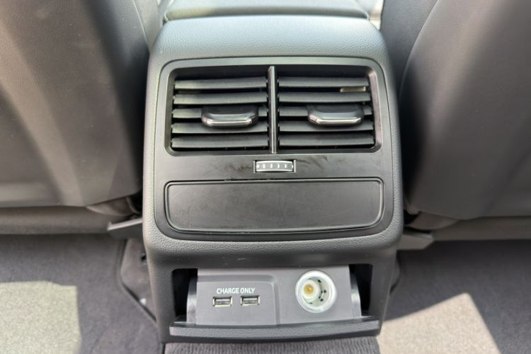 Used Audi A4L 2020 40 TFSI Fashion Dynamic Model Interior 6