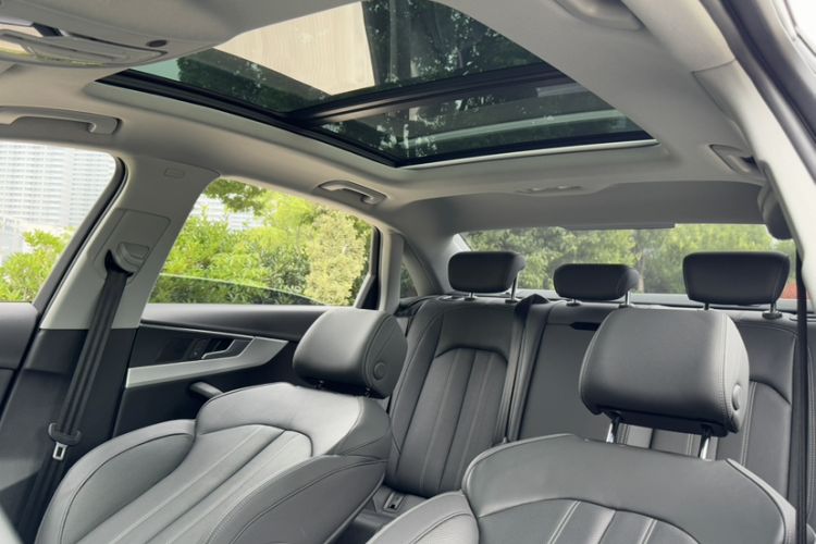 Used Audi A4L 2020 40 TFSI Fashion Dynamic Model Interior 7