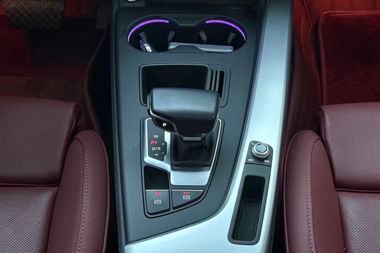 Used Audi A4L 2020 40 TFSI Luxury Dynamic Model Interior 7