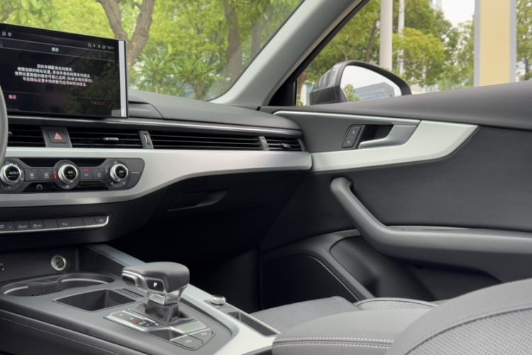 Used Audi A4L 2020 40 TFSI Fashion Dynamic Model Interior 8