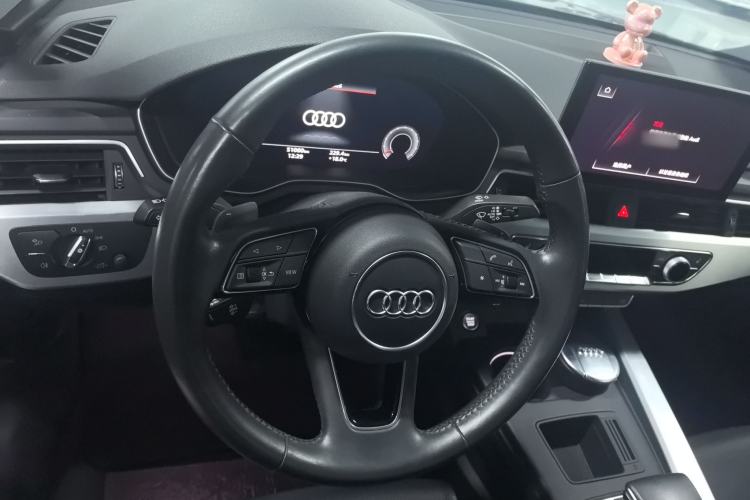 Used Audi A4L 2020 40 TFSI Luxury Dynamic Model Interior 8