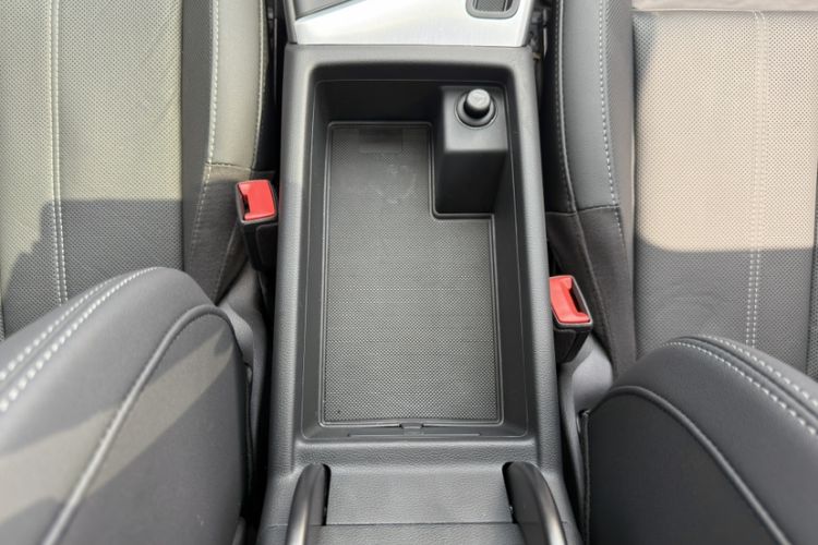 Used Audi A4L 2020 40 TFSI Fashion Dynamic Model Interior 8