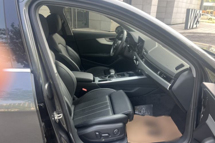 Used Audi A4L 2020 40 TFSI Fashion Dynamic Model Interior 9