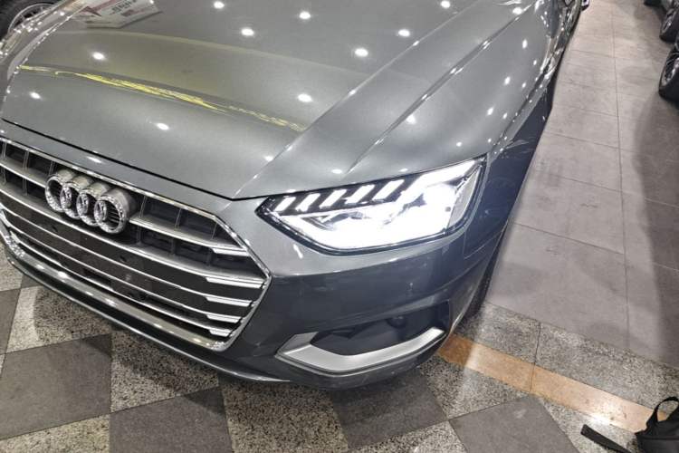 Used Audi A4L 2020 40 TFSI Fashionable and Elegant Model Left Front Headlight