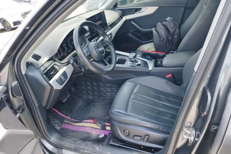 Used Audi A4L 2020 40 TFSI Fashionable and Elegant Model Left Front Seat