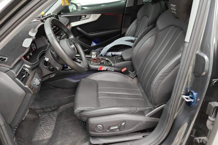 Used Audi A4L 2020 40 TFSI Fashion Dynamic Model Left Front Seat